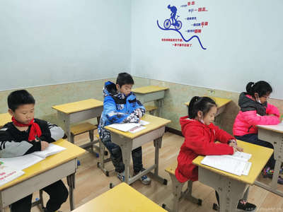 宜昌市西陵區(qū)肖老師教育咨詢(xún)服務(wù)部 專(zhuān)業(yè)引領(lǐng)，助力學(xué)業(yè)成長(zhǎng)